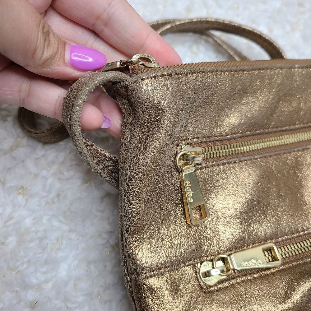 Hobo International Metalic Gold Crossbody Purse - Picture 2 of 7